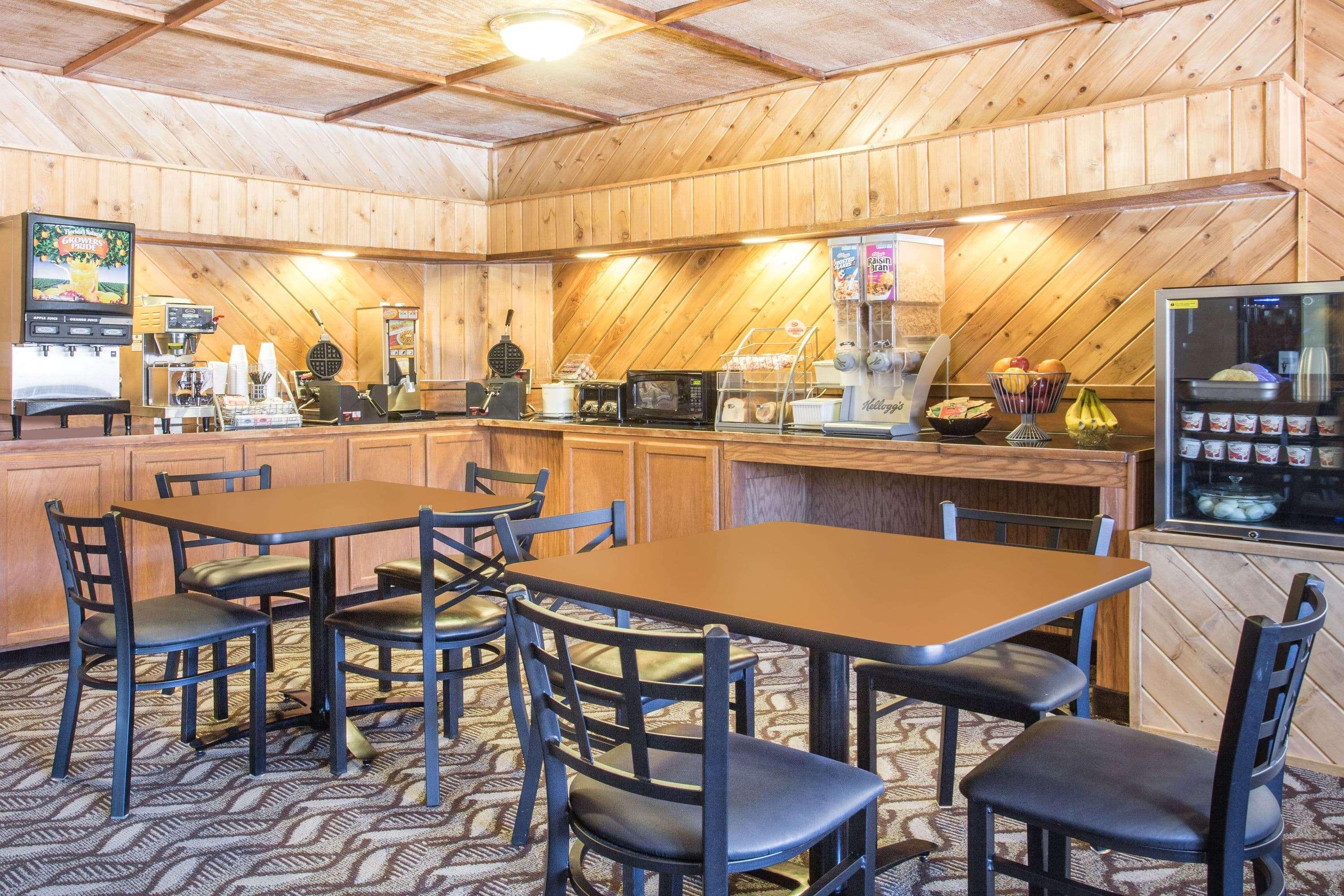 Motel Super 8 By Wyndham Dubois Extérieur photo